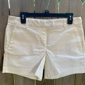 Women’s Ann Taylor White Devin Fit Summer Shorts